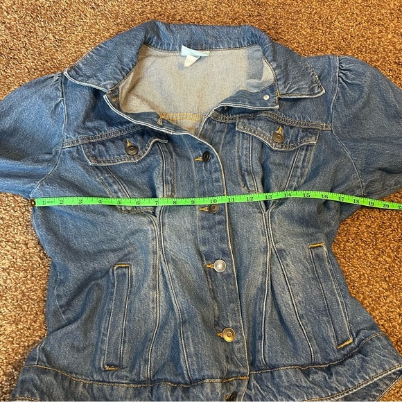 Blue Fitted Jean Jacket with Contrast Stitching - Picture 4 of 6